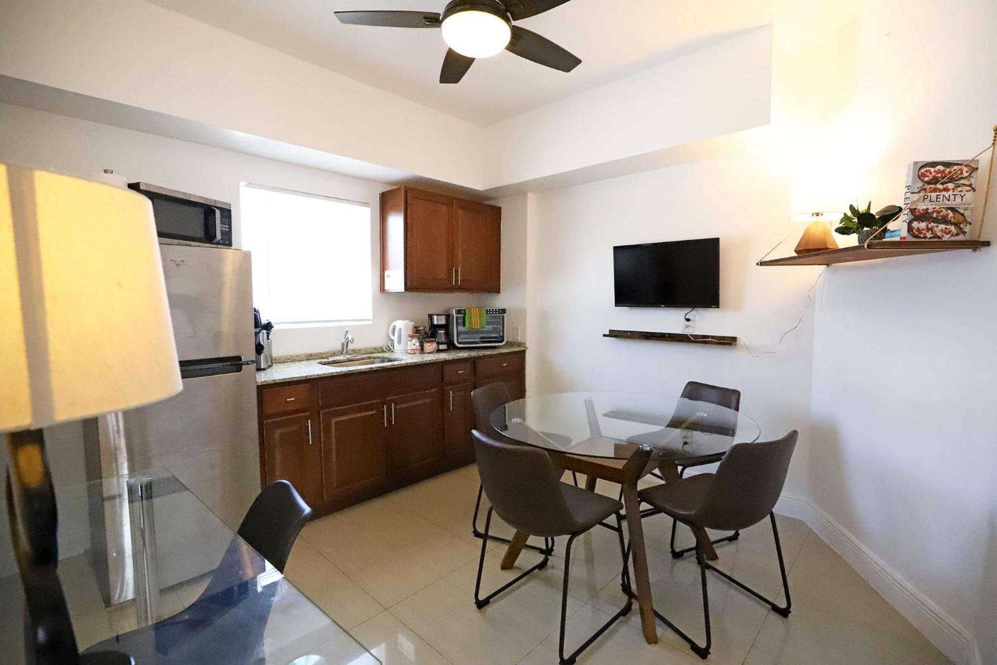 North Beach Steps To Sea Miami Apartment With Free Parking Family And Pet Friendly Miami Beach Buitenkant foto